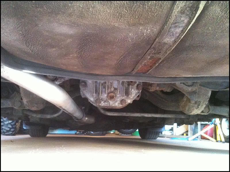 http://i82.photobucket.com/albums/j257/scott213/1990 Nissan 240sx/9.jpg